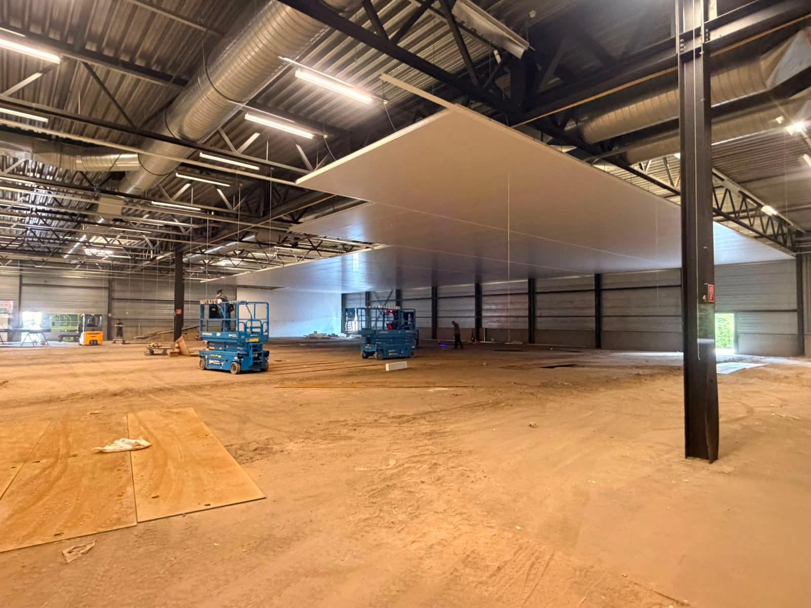 Envelope and ceiling installation